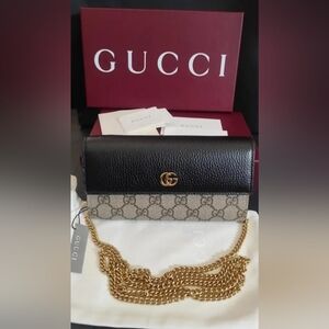 Gucci Bi-color GG Marmont wallet on chain
